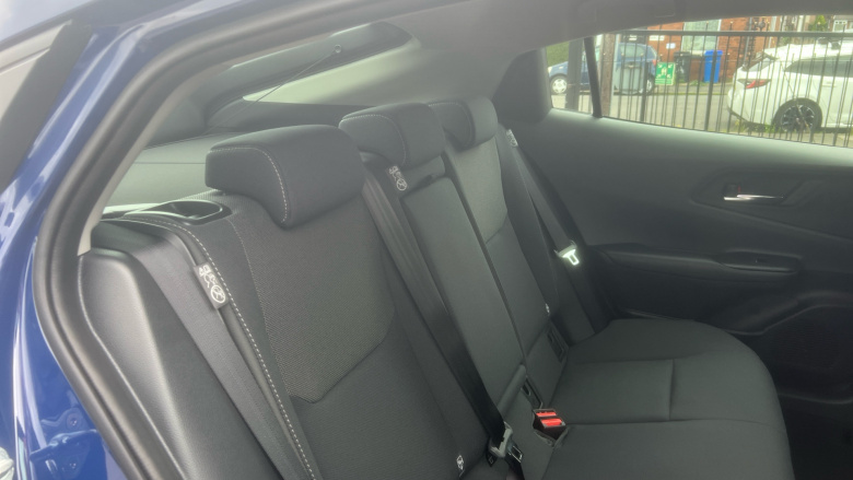 Toyota Prius 2.0 PHEV Design 5dr CVT Hatchback